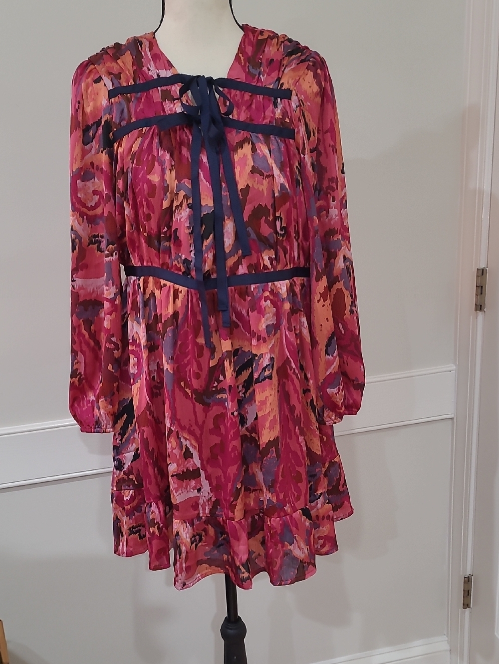 Heyson Berry Abstract Multicolor Print Tie-Front Mini Dress - Size L
